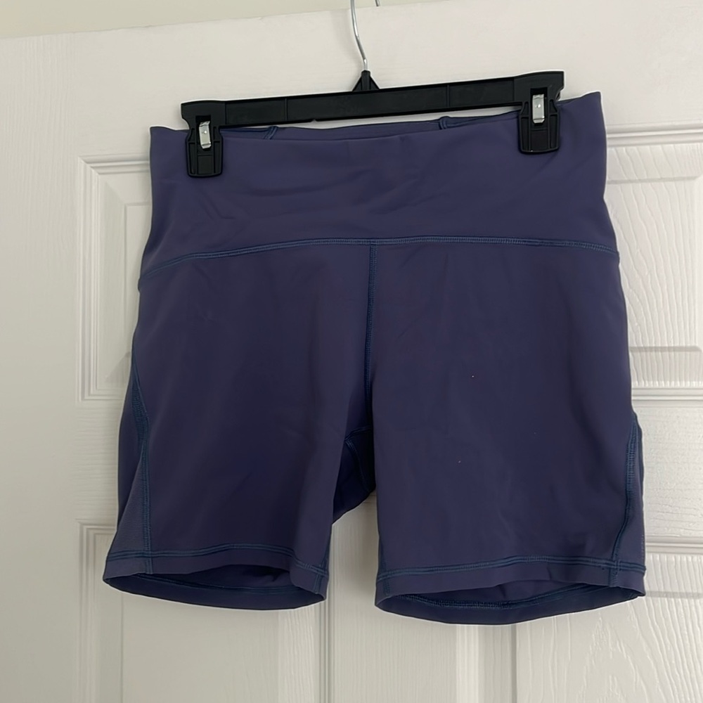Lululemon Mesh High Rise Shorts Purple 10